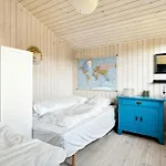 Family With Sauna And Fjord View 別荘 *