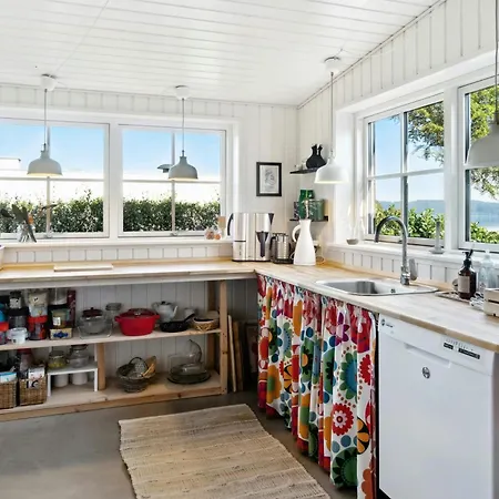 Dom wakacyjny Family With Sauna And Fjord View